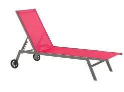 Tumbona De Metal/textil Trenzado Rojo/negro LEVANZO -Tienda de muebles de jardín 8d4d624e0cb882df442c71a54827553bbfe4b70c fd96e9976b584058b9710a92992f7e63