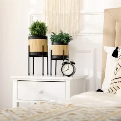 Outsunny Juego De 2 Soportes Para Plantas De Metal Cubierta De Totora Soportes Para Macetas Maceteros Redondos Para Salón Cocina Dormitorio Ø16x30 Cm Y Ø14x25,5 Cm Negro -Tienda de muebles de jardín 99ec72995b5a9ae181f0a88cf67ae623265bd1ff 27c7b6dbc80844f5968fade70a01cd9c