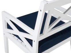 Silla De Jardín De Madera Blanca Con Cojín Azul Oscuro BALTIC -Tienda de muebles de jardín ab96321cdeecce002c4b67b22b20e2f27179223f 77c3907a91444a4a9f8b76996891a12c