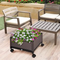 Outsunny Jardinera De Plástico Con Ruedas Macetero De Jardín Con Agujeros De Drenaje Para Cultivo De Plantas En Exterior Patio Terraza 50x50x33 Cm Marrón -Tienda de muebles de jardín ed7aaa09c677df5dc4540e2e4c3bafefce5be98a 5c96cf989f094bc8a3d9aaec3f7f3910